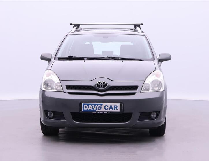 Toyota Corolla Verso 2