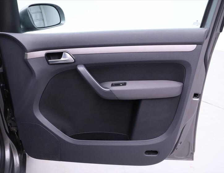 Volkswagen Touran 12