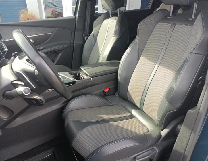 Peugeot 5008 13