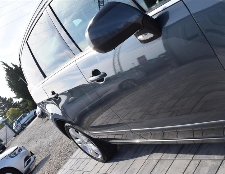 Peugeot 5008 9