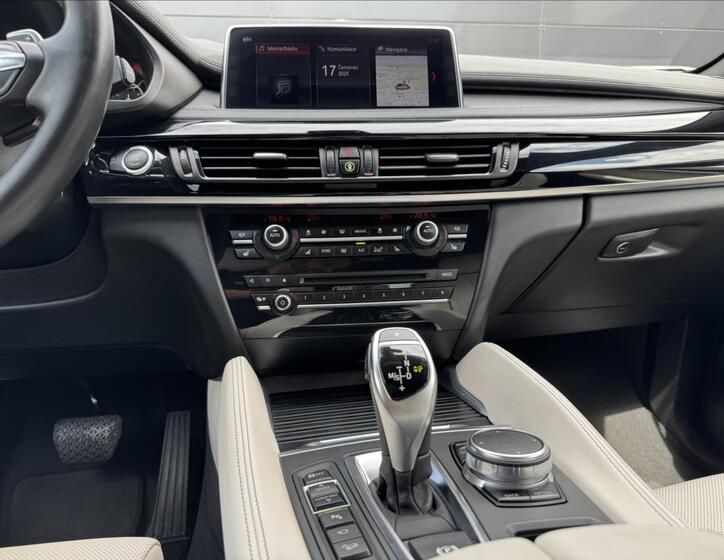 BMW X6 15