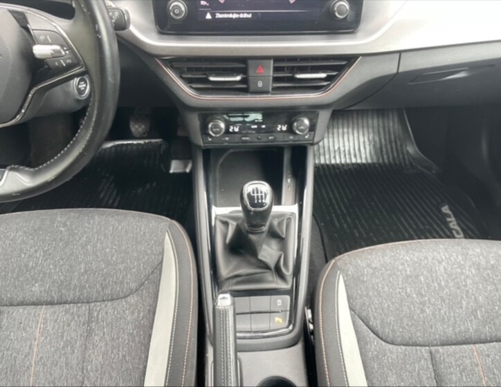 Škoda Scala 10