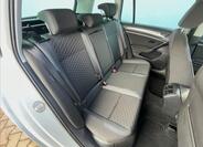 Volkswagen Golf 24