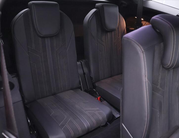 Peugeot 5008 14