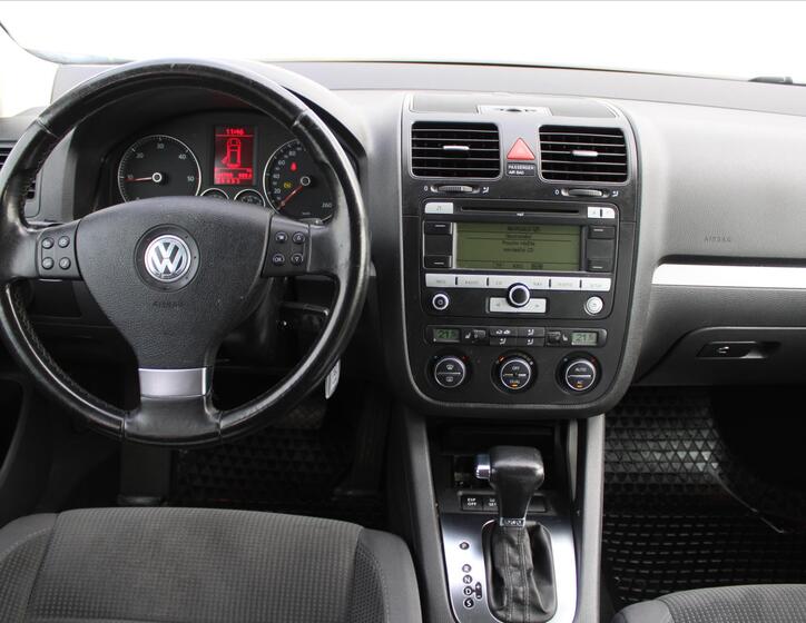 Volkswagen Golf 12