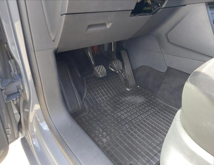 Volkswagen Caddy 26