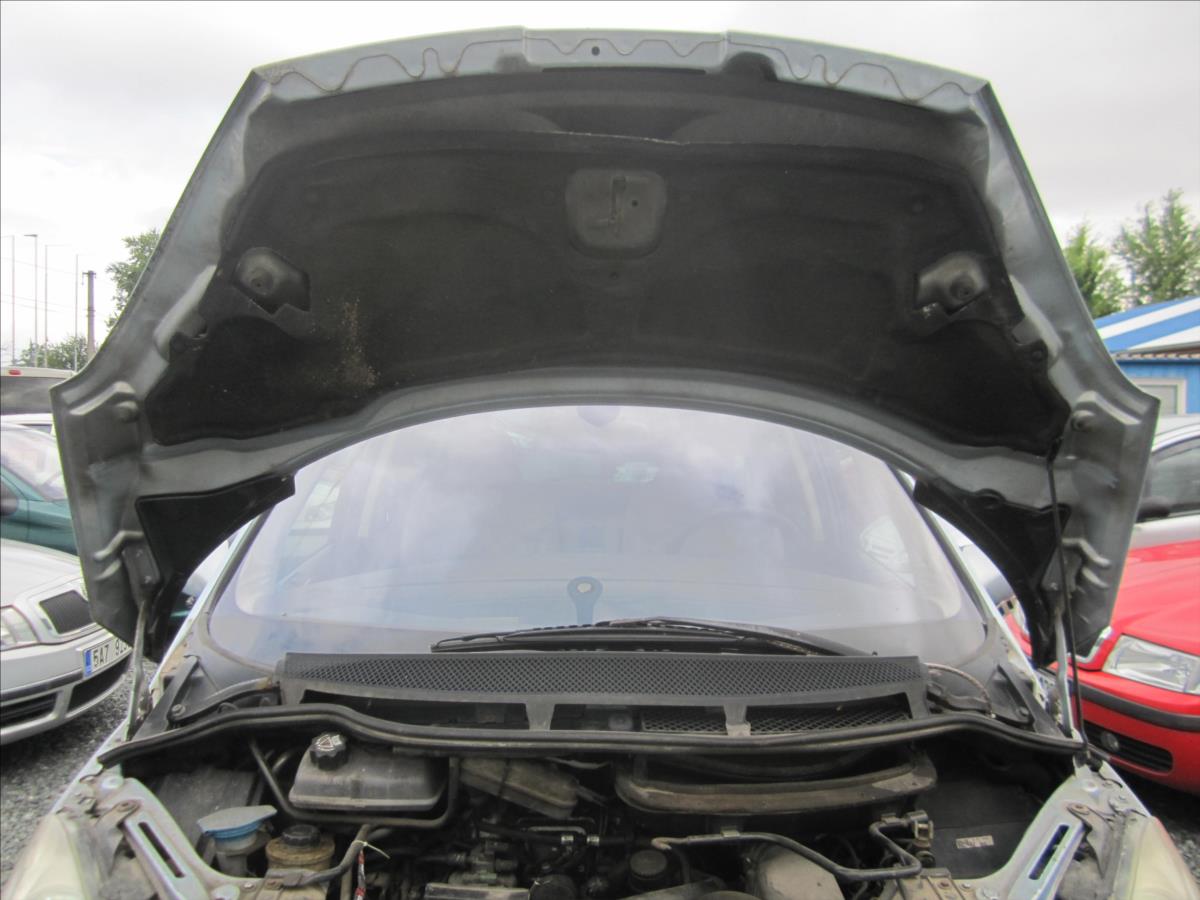 Peugeot 807