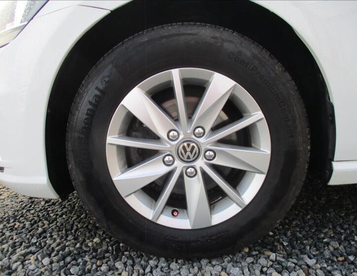 Volkswagen Golf 27