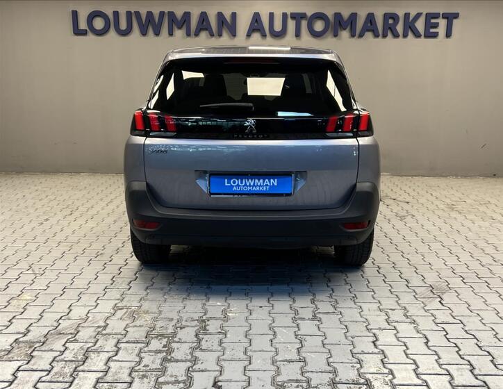 Peugeot 5008 13
