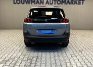 Peugeot 5008 13