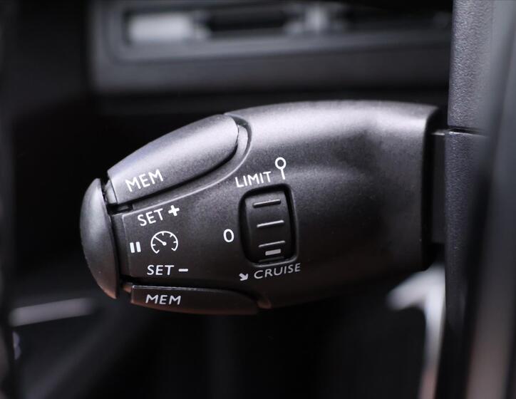 Peugeot 5008 23