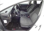 Toyota Auris 16