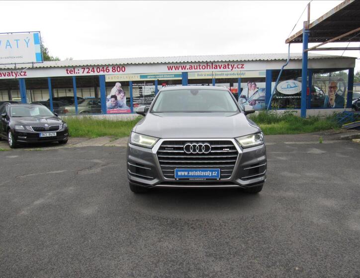 Audi Q7 2