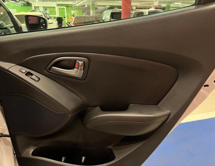 Hyundai ix35 12