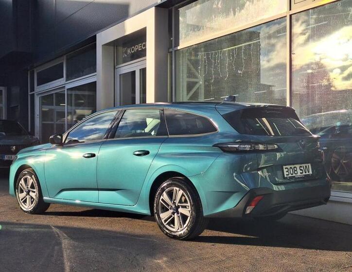 Peugeot 308 4