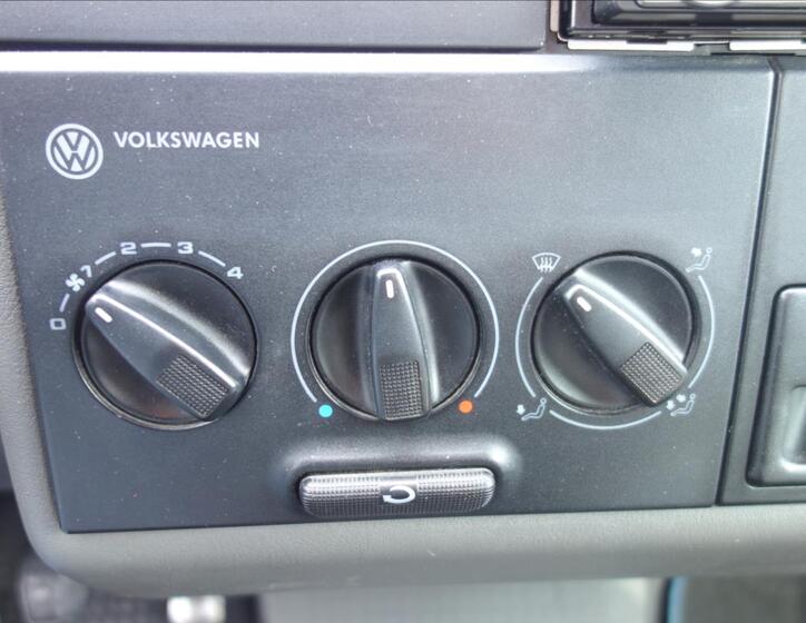 Volkswagen Transporter 16