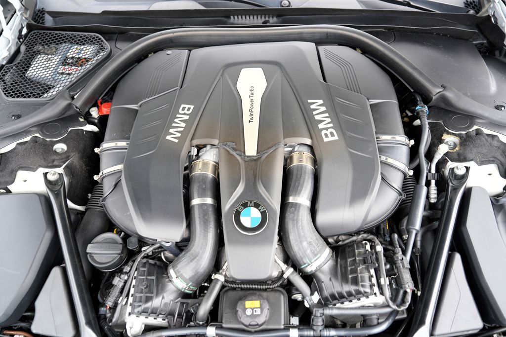 BMW Řada 7