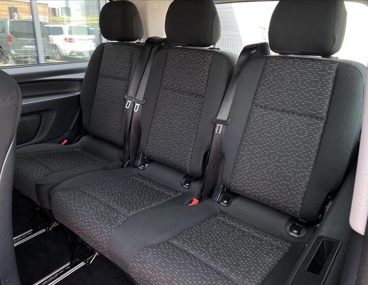 Mercedes-Benz Vito 12