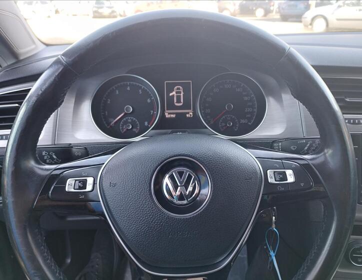 Volkswagen Golf 15