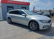 Volkswagen Passat 1