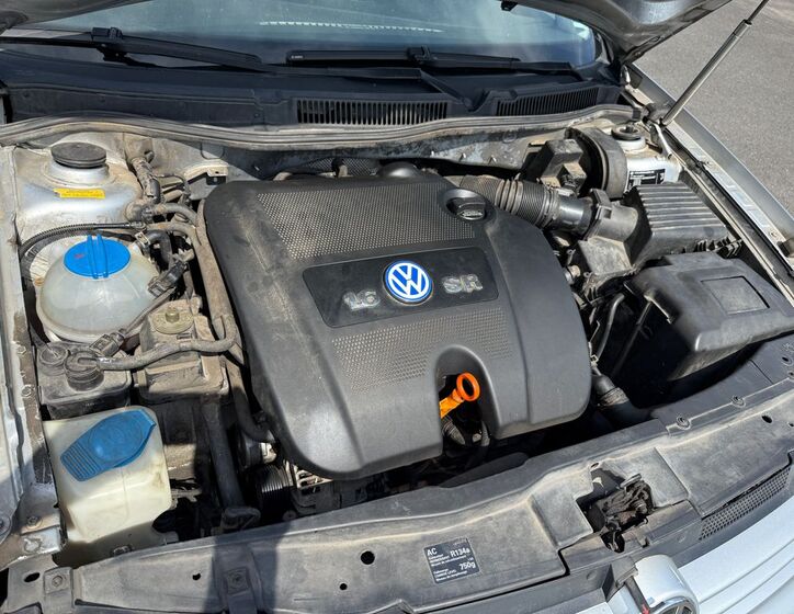 Volkswagen Golf 11