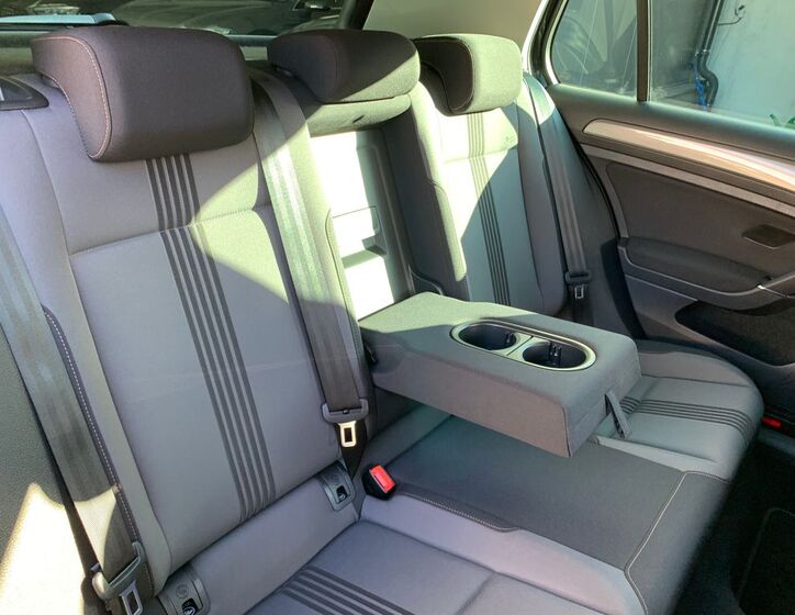 Volkswagen Golf 22