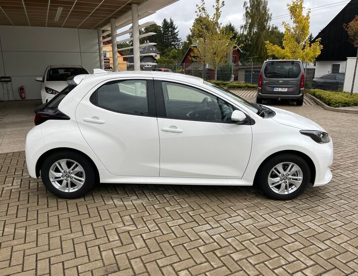 Toyota Yaris 7