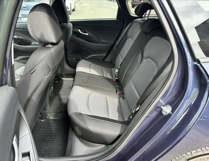 Hyundai i30 11