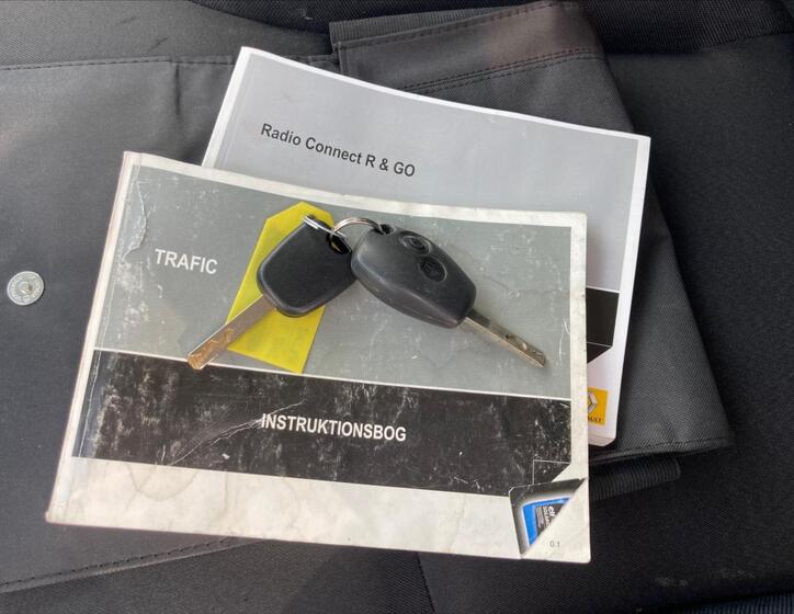 Renault Trafic 32