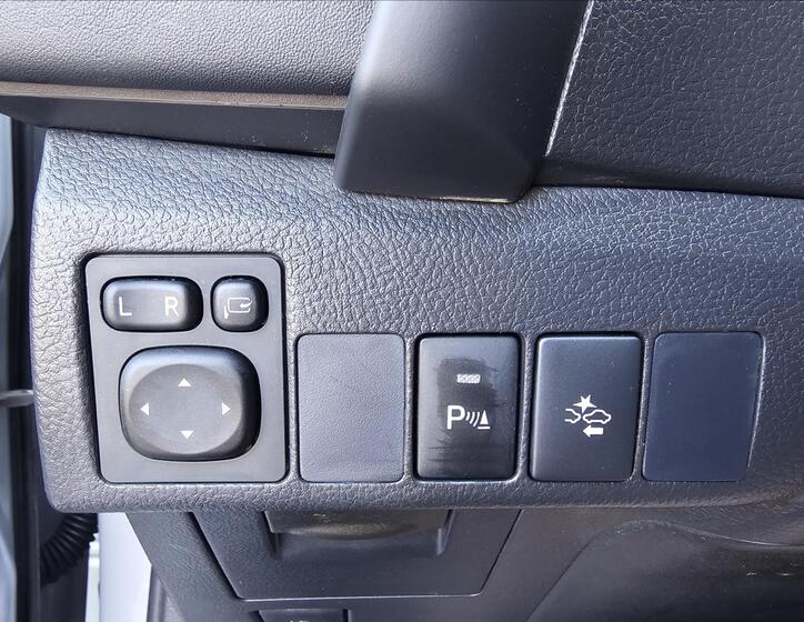 Toyota Auris 11