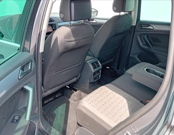 Volkswagen Tiguan 13