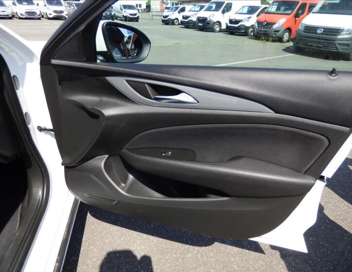 Opel Insignia 56