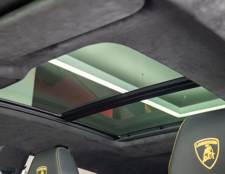 Lamborghini Urus 18
