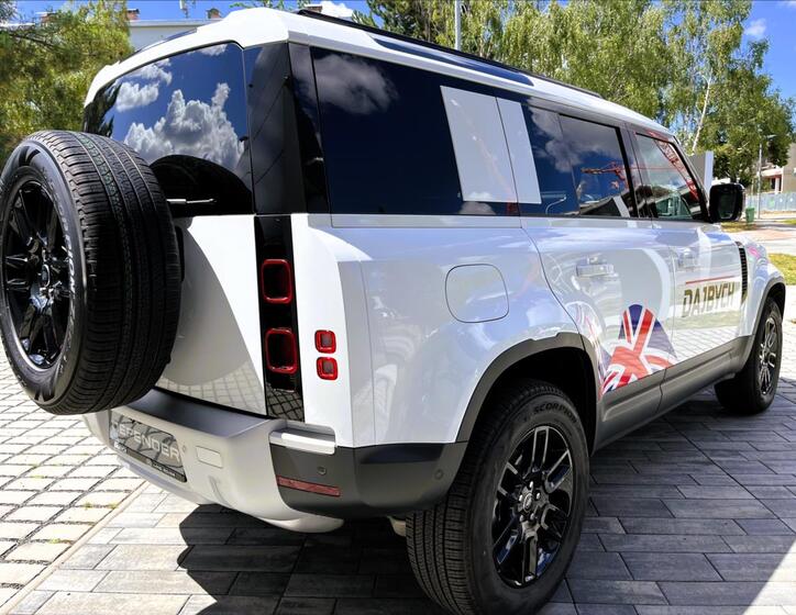 Land Rover Defender 8
