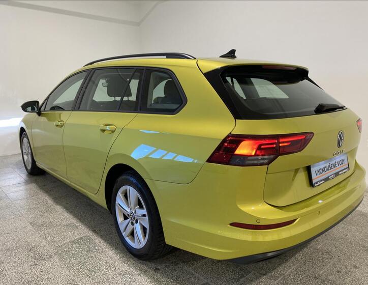 Volkswagen Golf 21