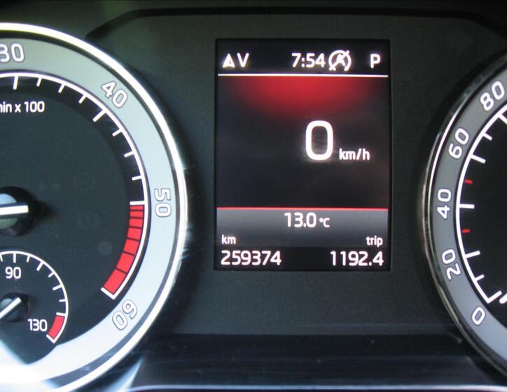 Škoda Superb 40