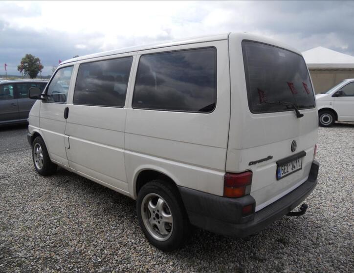 Volkswagen Caravelle 8