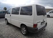 Volkswagen Caravelle 8