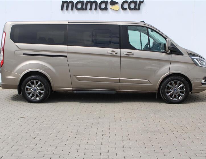 Ford Tourneo Custom 8