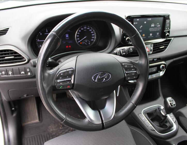 Hyundai i30 14