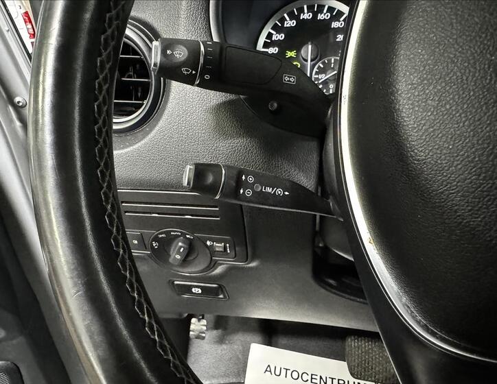 Mercedes-Benz Vito 24