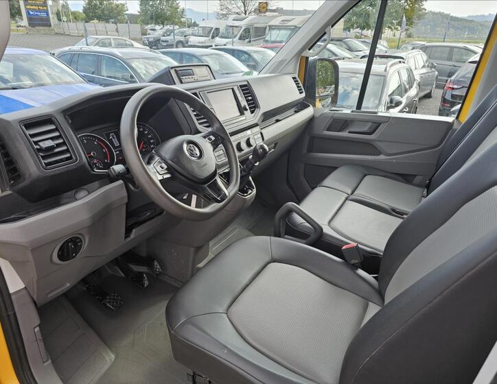 Volkswagen Crafter 10