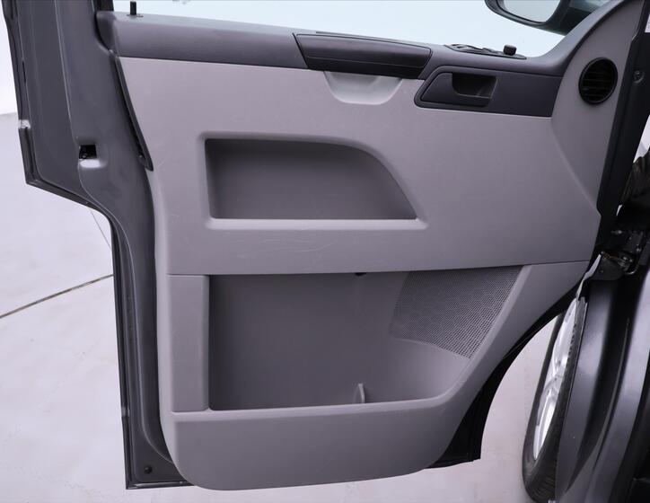 Volkswagen Transporter 11