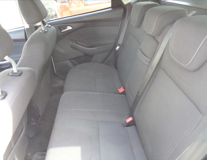 Ford Focus 16