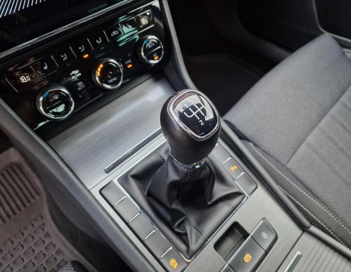 Škoda Superb 35