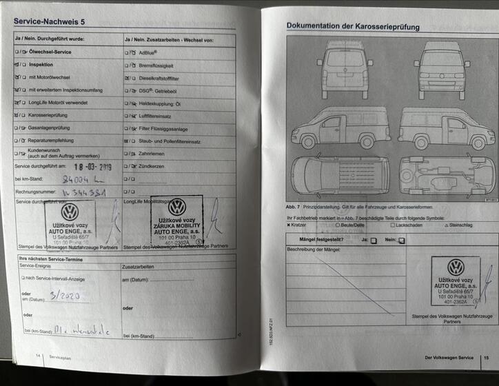 Volkswagen Caravelle 25