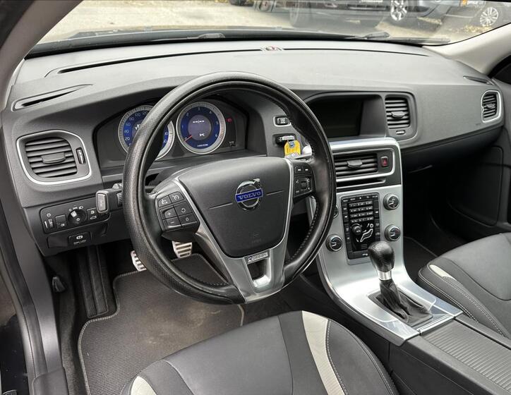 Volvo V60 20