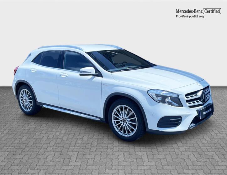 Mercedes-Benz GLA 7
