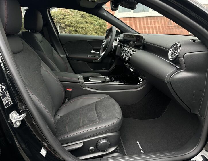 Mercedes-Benz Třídy A 12