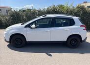 Peugeot 2008 4